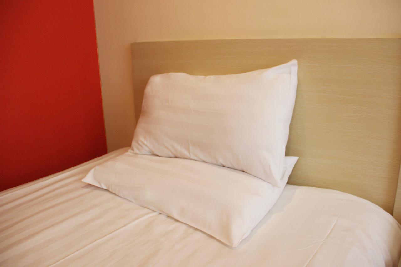 Hi Inn Shanghai Jing'An Temple West מראה חיצוני תמונה